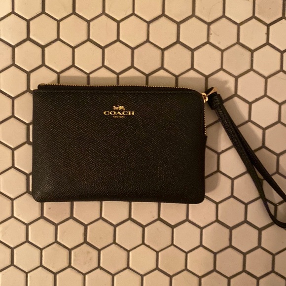 COACH Black Textured Leather Wristlet NWT - Picture 1 of 3